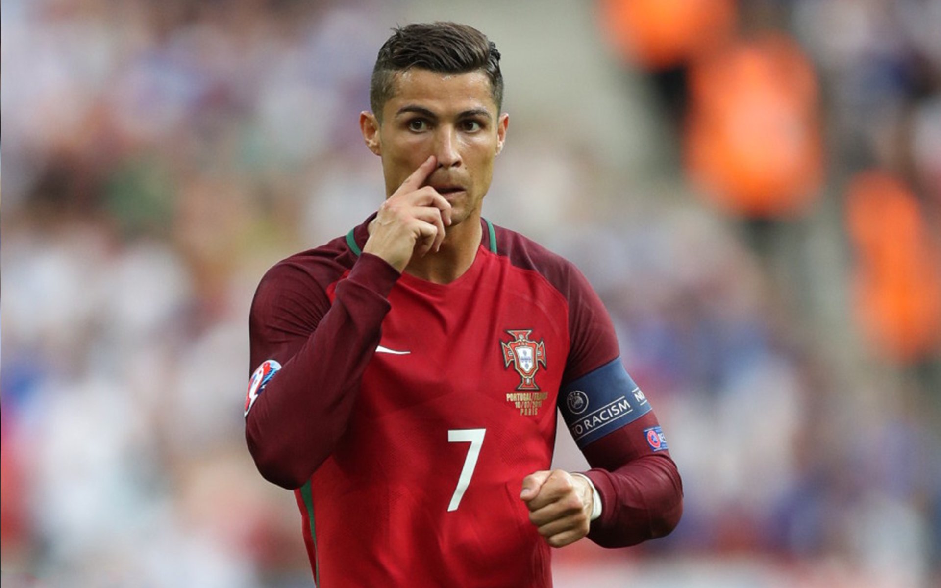 官方网页版登录-F1赛车赛场焦点！俄罗斯队对阵荷兰队，核心球员受伤，球队前景蒙阴影